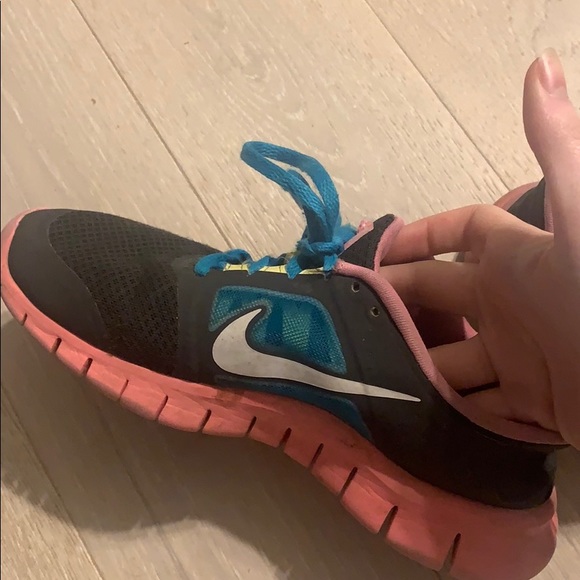 Nike sneakers - Picture 4 of 6